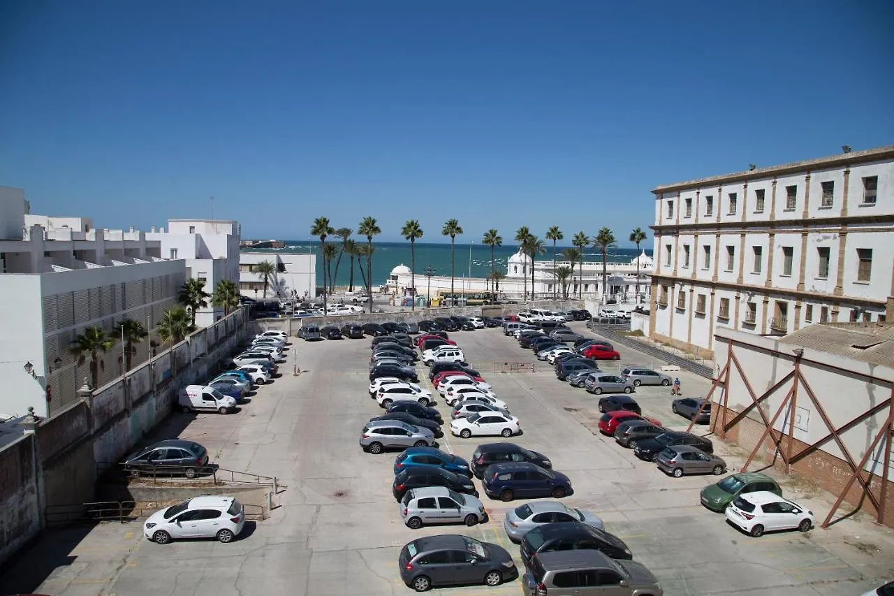 The Traveller'S House Con Vistas A Playa La Caleta Apartment Cadiz